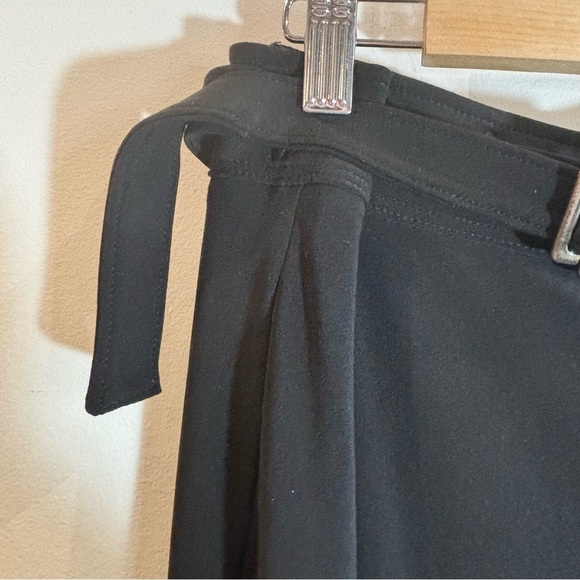 JOSEPH RIBKOFF Sz 8 Cross Over Square Buckle Belt Tapered Leg Slinky Pants - Picture 6 of 8